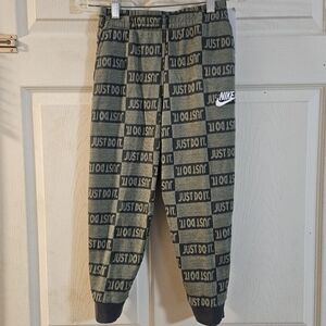 Nike Kids Sweatpants - Gray with Black Print